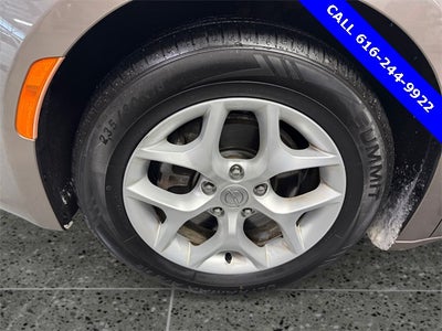 2017 Chrysler Pacifica Touring L 3.6 Liter V6 7 Passenger 3rd Row Seating