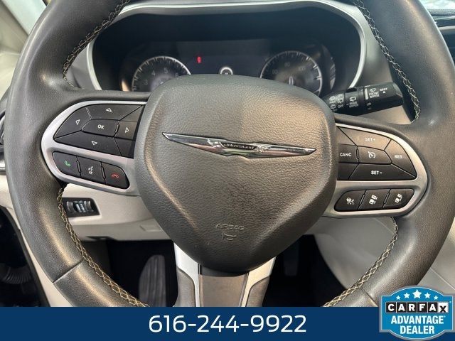 2022 Chrysler Pacifica Touring L 3.6 Liter V6 7 Passenger 3rd Row Seating