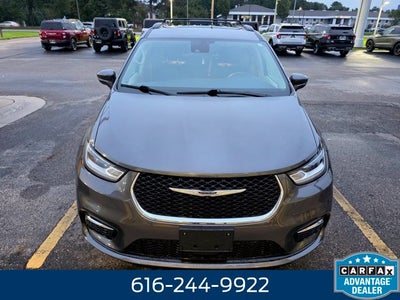 2022 Chrysler Pacifica Touring L 3.6 Liter V6 7 Passenger 3rd Row Seating