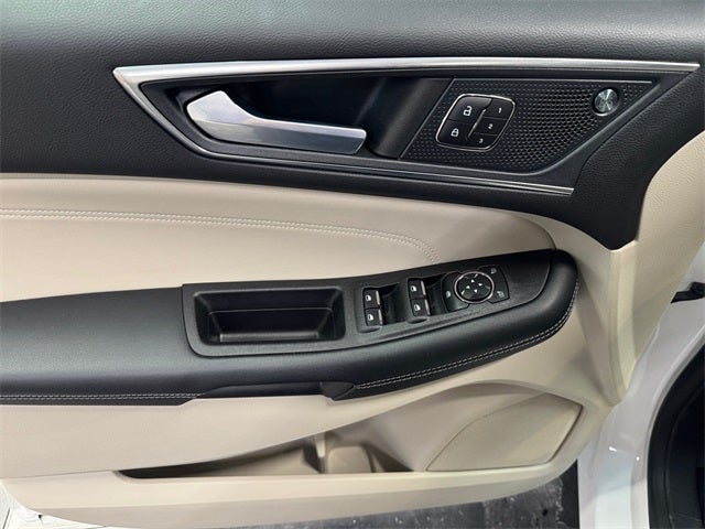 2022 Ford Edge Titanium 2.0 Liter EcoBoost Turbocharged AWD