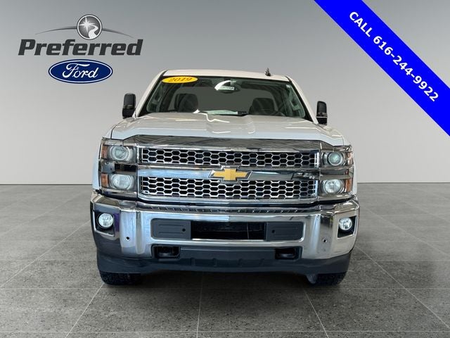 2019 Chevrolet Silverado 2500HD LT 6.0 liter V8 4D Double Cab 4WD