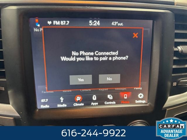 2018 RAM 1500 Big Horn 5.7 Liter V8 Hemi Crew Cab 4WD