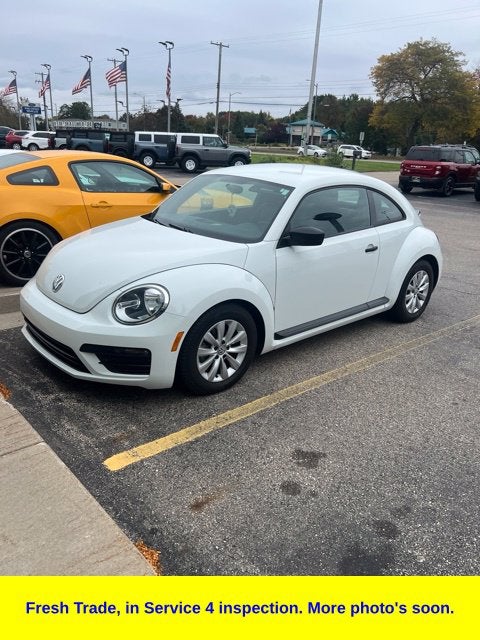 2018 Volkswagen Beetle 2.0T S 2D Hatchback Automatic