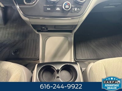2018 Toyota Sienna LE 3.5 Liter V6 7 Passenger 3rd Row Seating