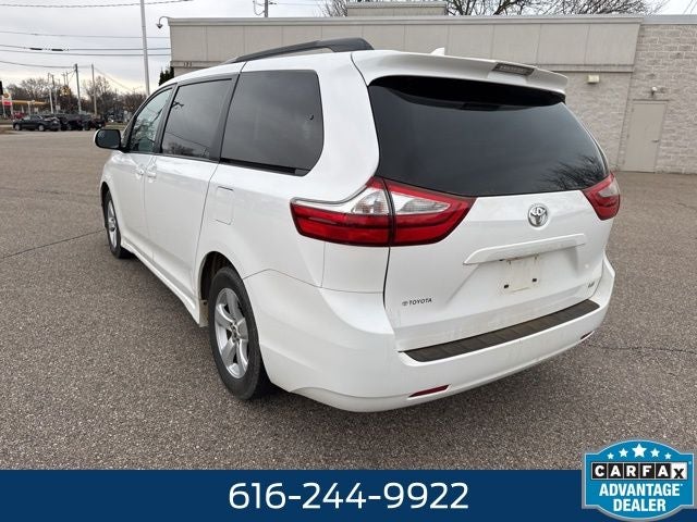 2018 Toyota Sienna LE 7 Passenger