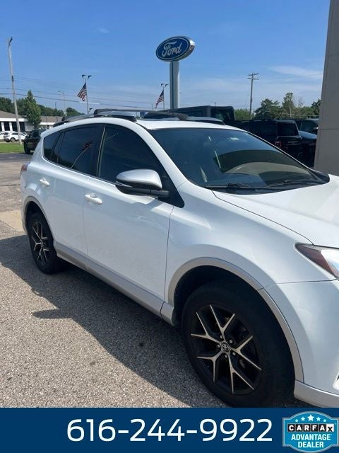 2016 Toyota RAV4 SE 2.5 Liter FWD