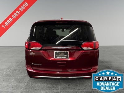 2020 Chrysler Pacifica Touring L