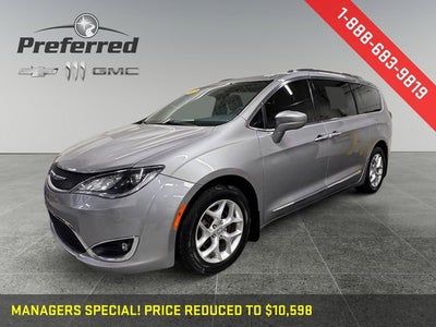 2017 Chrysler Pacifica Touring-L Plus