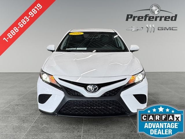 2020 Toyota Camry SE AWD