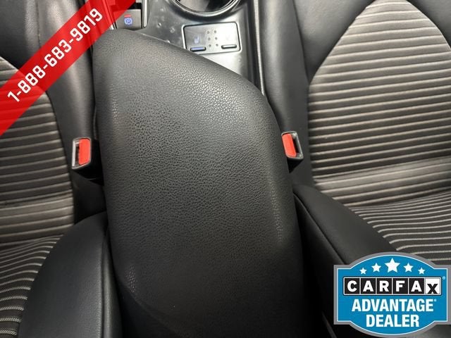 2020 Toyota Camry SE AWD