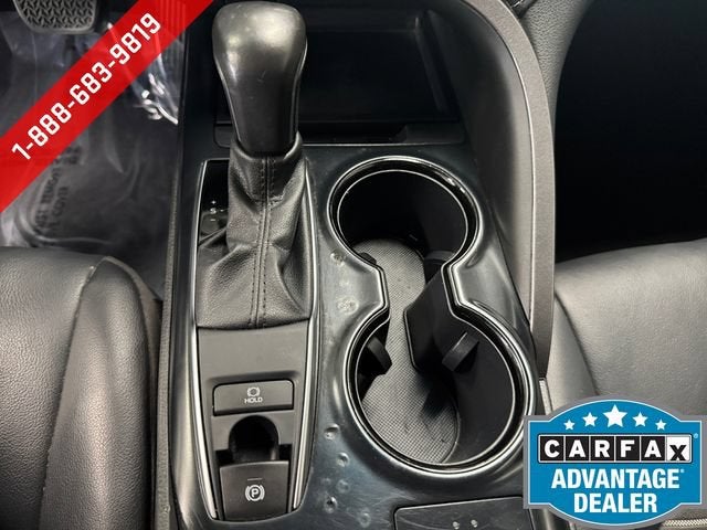 2020 Toyota Camry SE AWD