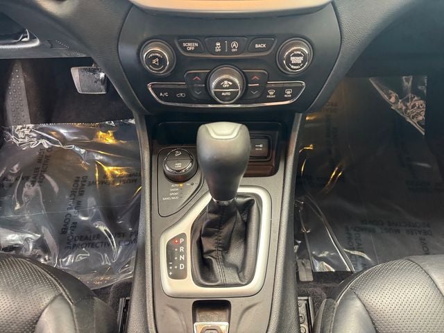 2016 Jeep Cherokee Overland 3.2 Liter V6 4WD