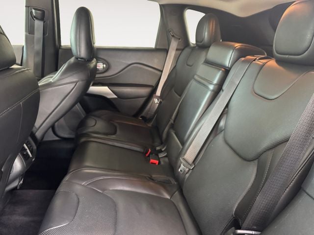 2016 Jeep Cherokee Overland 3.2 Liter V6 4WD