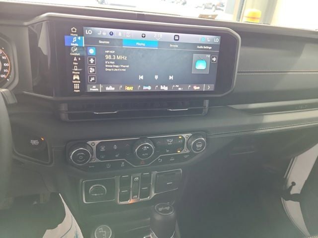 2025 Jeep Wrangler Sahara 2.0 Liter 4D Automatic 4WD