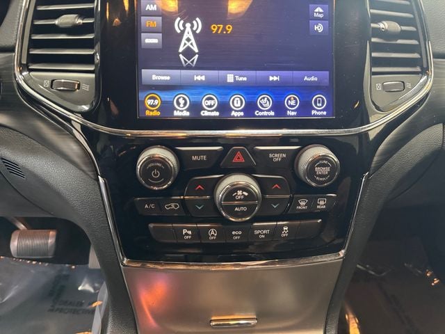 2019 Jeep Grand Cherokee Laredo E 3.6 Liter V6 4WD