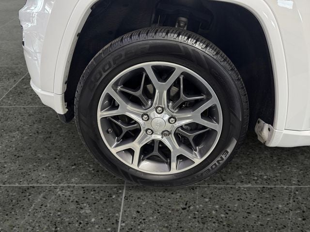 2019 Jeep Grand Cherokee Overland 3.6 Liter V6 4WD