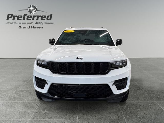 2025 Jeep Grand Cherokee Altitude X 3.6 Liter V6 4WD