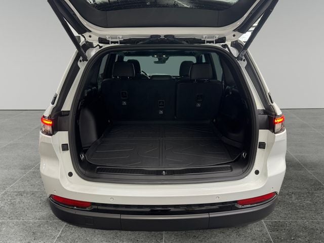 2025 Jeep Grand Cherokee Altitude X 3.6 Liter V6 4WD