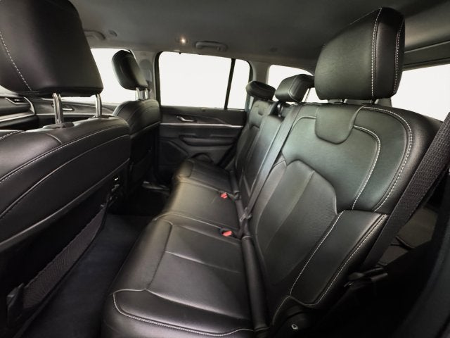 2023 Jeep Grand Cherokee Limited 3.6 Liter V6 4WD