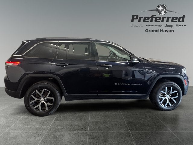 2023 Jeep Grand Cherokee Limited 3.6 Liter V6 4WD