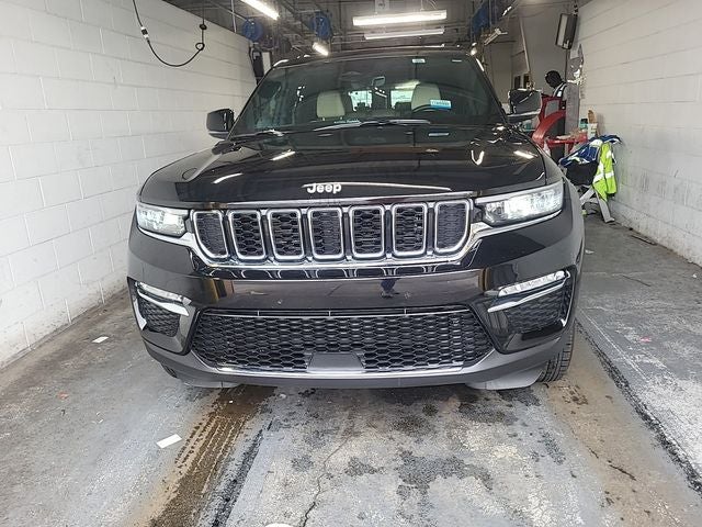 2025 Jeep Grand Cherokee Limited 3.6 Liter V6 4WD
