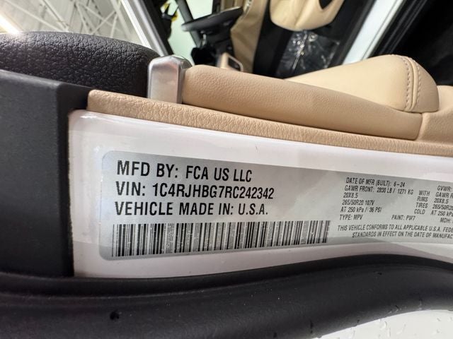 2024 Jeep Grand Cherokee Limited 3.6 Liter V6 4WD