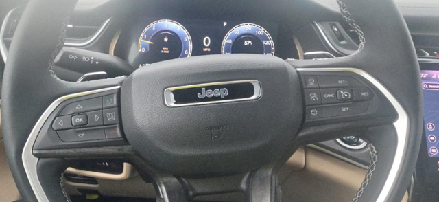 2025 Jeep Grand Cherokee Limited 3.6 Liter V6 4WD