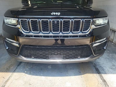 2025 Jeep Grand Cherokee Limited 3.6 Liter V6 4WD