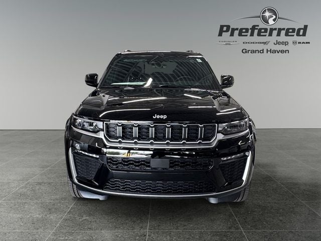 2027 Jeep Grand Cherokee GRAND CHEROKEE LIMITED 4X4