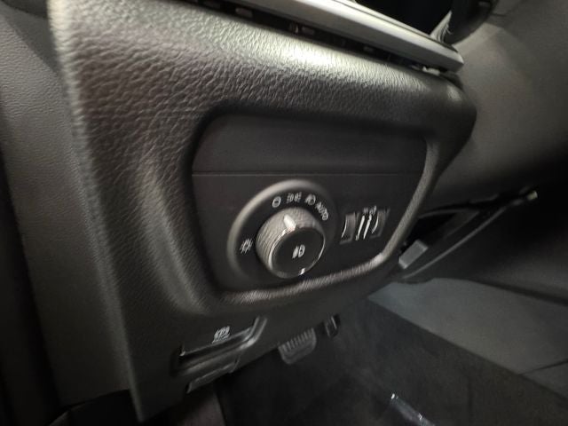 2027 Jeep Grand Cherokee GRAND CHEROKEE LIMITED 4X4