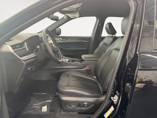 2027 Jeep Grand Cherokee GRAND CHEROKEE LIMITED 4X4