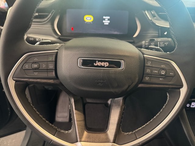 2027 Jeep Grand Cherokee GRAND CHEROKEE LIMITED 4X4