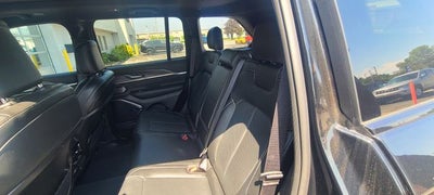2023 Jeep Grand Cherokee Overland 3.6 Liter V6 4WD