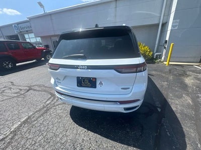 2024 Jeep Grand Cherokee Summit 3.6 Liter V6 4WD