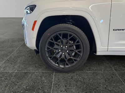 2027 Jeep Grand Cherokee GRAND CHEROKEE SUMMIT 4X4