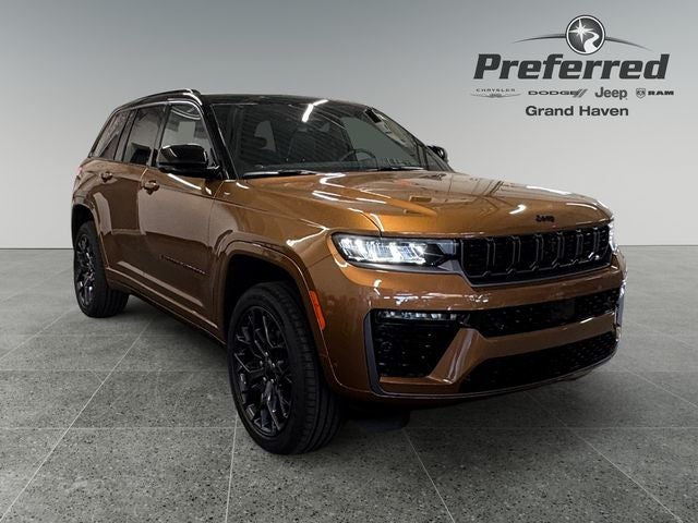 2026 Jeep Grand Cherokee Summit 4x4's photo
