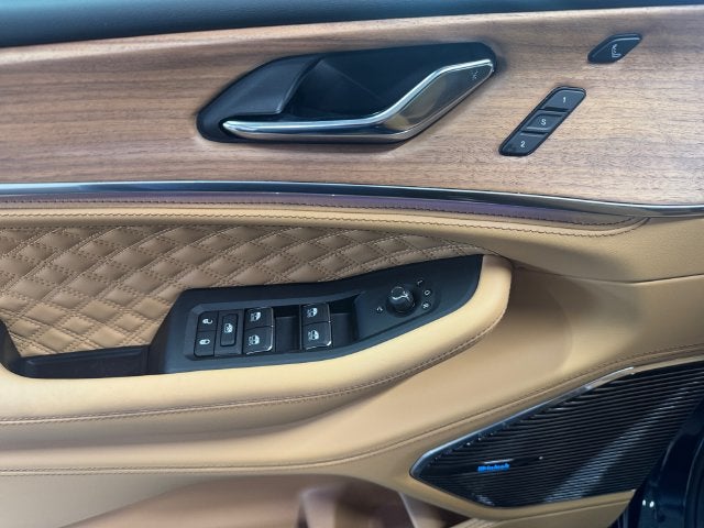 2027 Jeep Grand Cherokee GRAND CHEROKEE SUMMIT 4X4