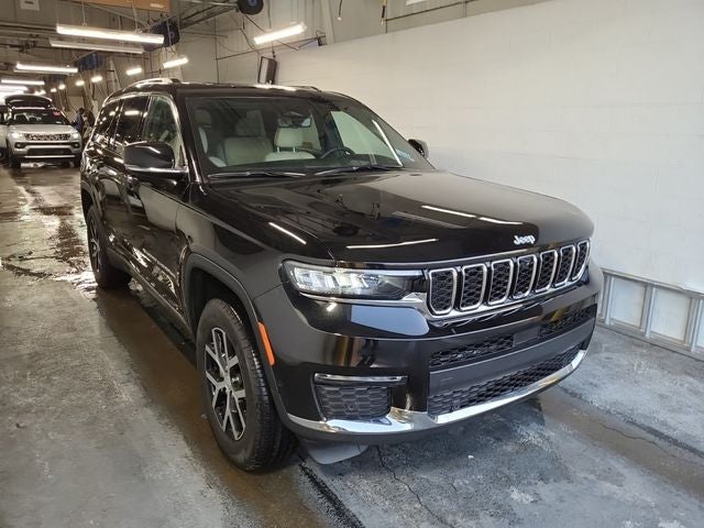 2025 Jeep Grand Cherokee L Limited 3.6 Liter V6 4WD