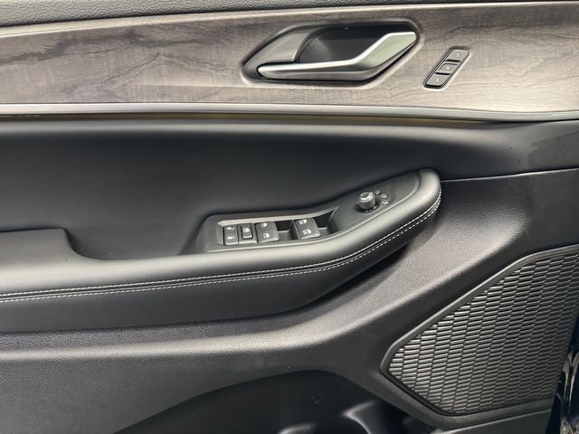 2024 Jeep Grand Cherokee L Limited 3.6 Liter V6 4WD
