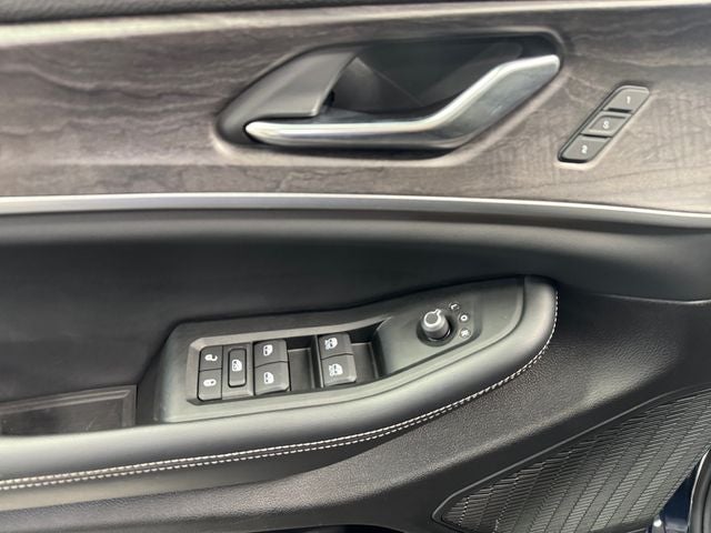 2024 Jeep Grand Cherokee L Limited 3.6 Liter V6 4WD