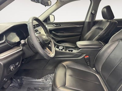 2023 Jeep Grand Cherokee L Limited 3.6 Liter V6 4WD