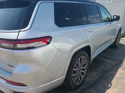 2023 Jeep Grand Cherokee L Summit 3.6 Liter V6 4WD