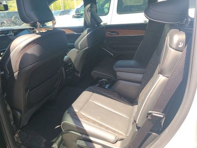 2023 Jeep Grand Cherokee L Summit 3.6 Liter V6 4WD