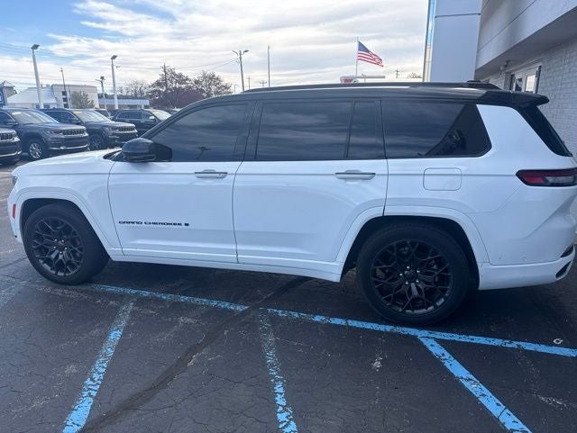 2024 Jeep Grand Cherokee L Summit 5.7 Liter V8 Hemi 4WD