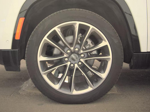 2024 Jeep Wagoneer L Series III 3.0 Liter I6 4WD