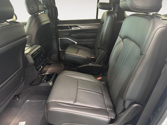 2026 Jeep Grand Wagoneer GRAND WAGONEER UPLAND 4X4