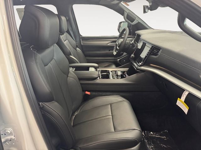 2026 Jeep Grand Wagoneer GRAND WAGONEER UPLAND 4X4
