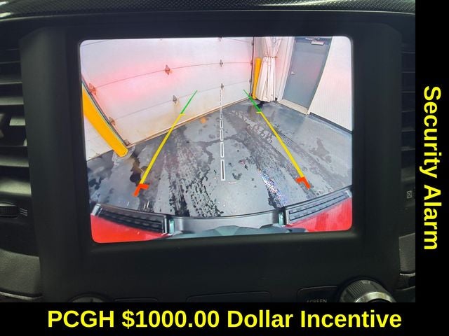 2022 RAM 1500 Big Horn Crew Cab 4x4 5'7' Box