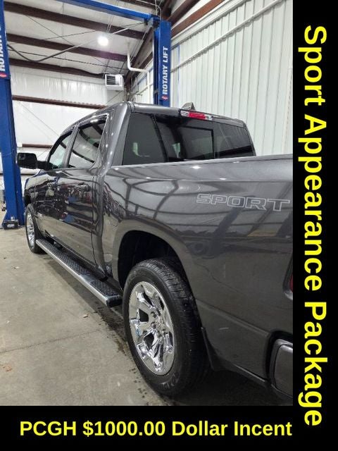 2022 RAM 1500 Big Horn Crew Cab 4x4 5'7' Box