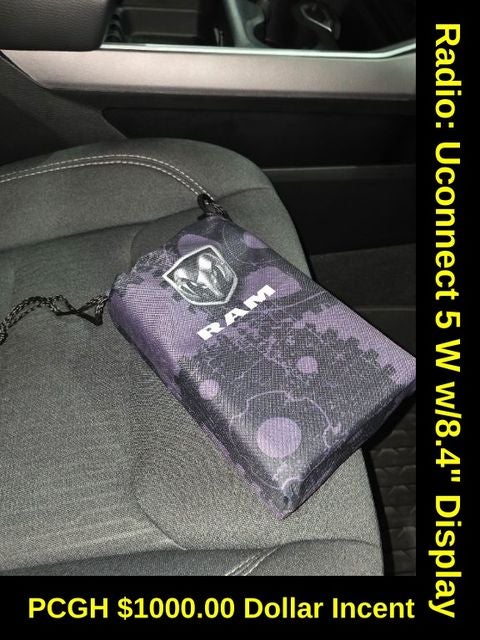 2022 RAM 1500 Big Horn Crew Cab 4x4 5'7' Box